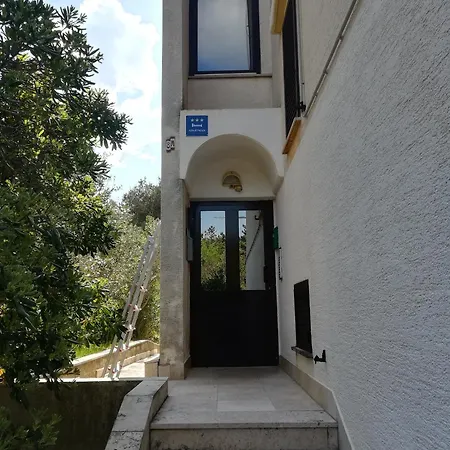 Luka Apartment