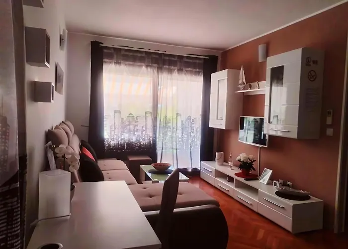 Luka Apartman